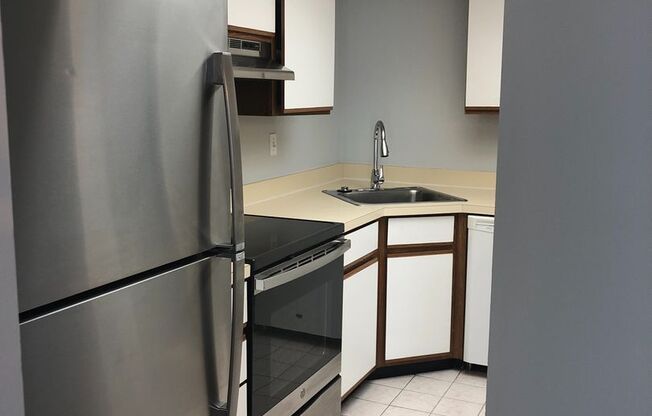 Highly desired unit located in Greenbrier "ASK ABOUT OUR ZERO-DEPOSIT OPTION"
