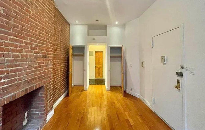 Studio, 1 bath, $2,275, Unit B