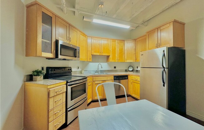 1 bed, 1 bath, 670 sqft, $1,900, Unit 1009