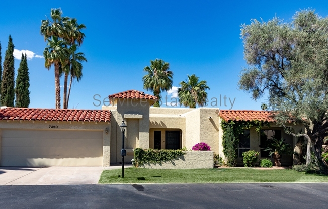 7320 E ROSE LN