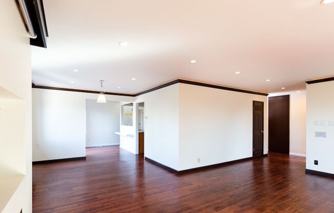 Beautiful Four bedroom, Two bathroom house in lower Kensington hills