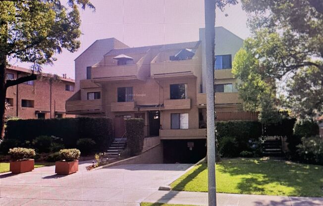 078 - 84 N Wilson