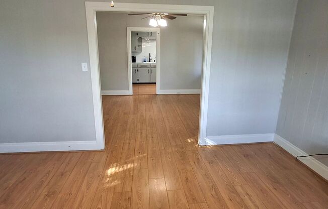 3 beds, 1 bath, $2,200