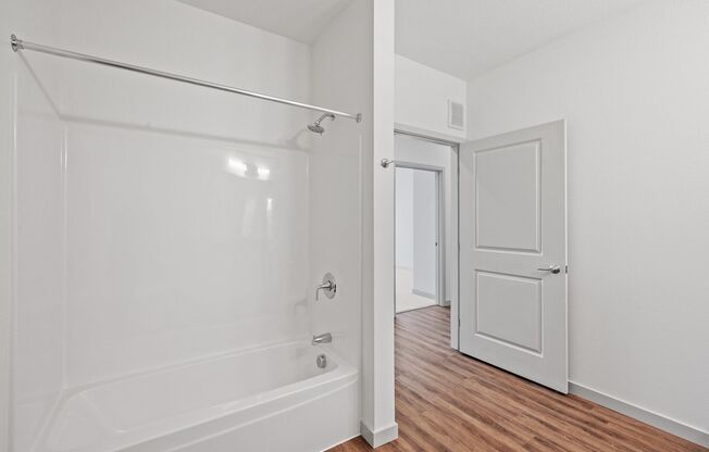 3 beds, 2 baths, 1,297 sqft, $2,545, Unit 207