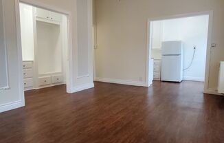 Studio, 1 bath, 450 sqft, $1,350, Unit 110