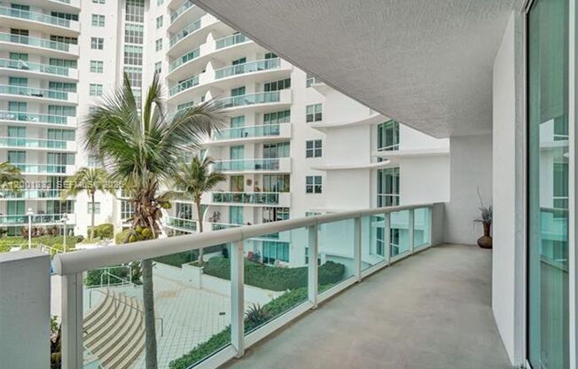 2 beds, 2 baths, 1,251 sqft, $3,600, Unit 7900 Harbor Island Dr # 704