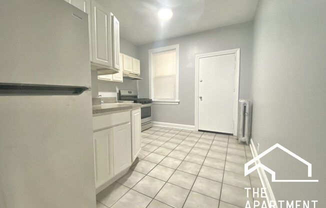 1253 W ROSEMONT AVE