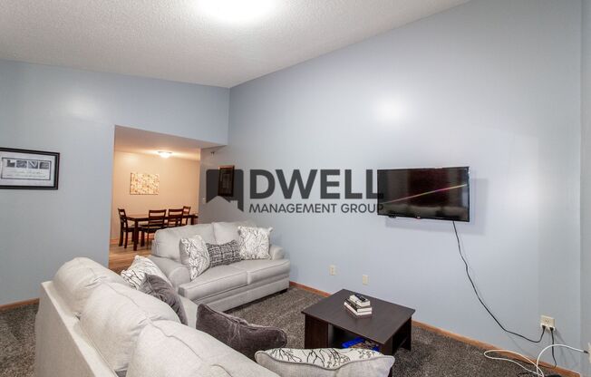 3 beds, 1 bath, $1,600