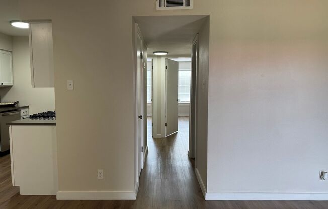 2 beds, 2 baths, 900 sqft, $1,412, Unit LAW11-216