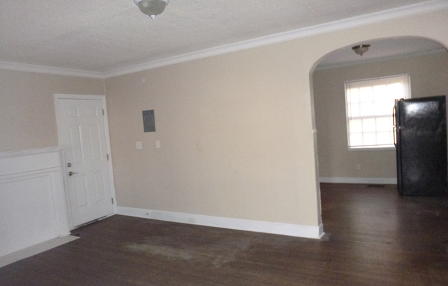 2 beds, 1 bath, $1,680