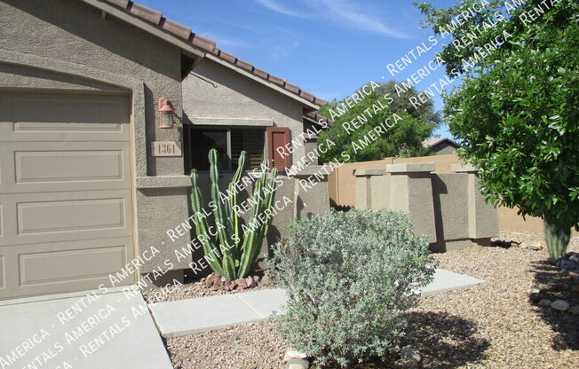 1364 E MARTHA DR