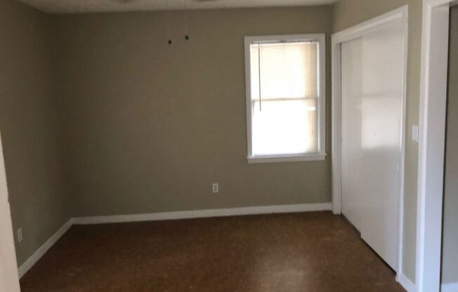 LEASE ONLY PM4 - 2426 32nd St