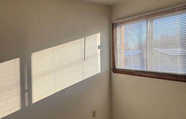 2 beds, 1 bath, 550 sqft, $695, Unit 1116-207