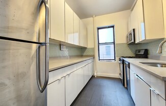 4 beds, 1 bath, $4,200, Unit 3-A