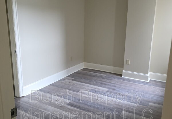 1009 PENN AVE