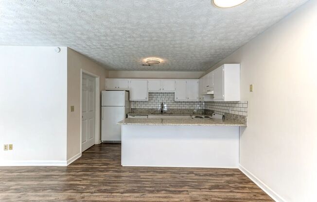 2 beds, 2 baths, 990 sqft, $1,375, Unit B5