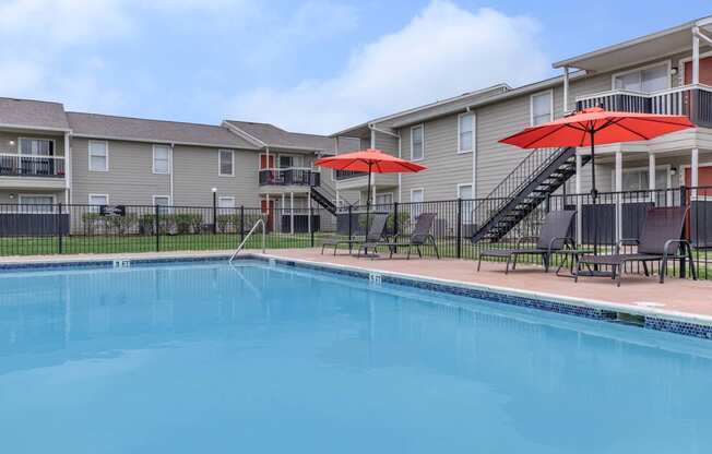 Swimming pool at Royal Wildewood Manor Apartments, Texas
