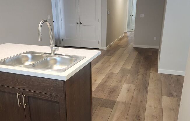 Chets Place Built in 2024 - 2 Bedroom 2 Bathroom w/ private baths for each bedroom