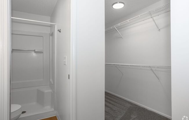 3 beds, 2 baths, 1,425 sqft, $1,425, Unit 963