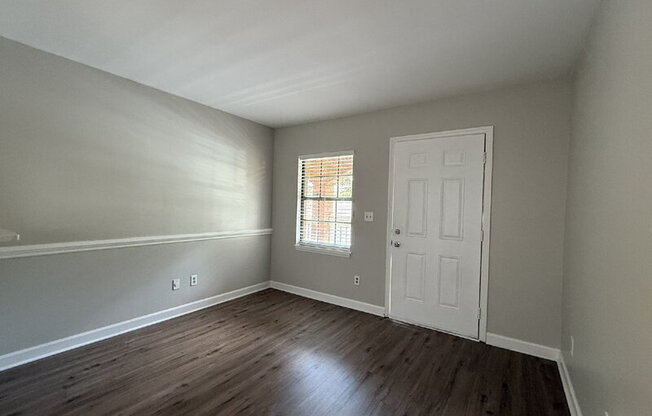 406 W 9th St