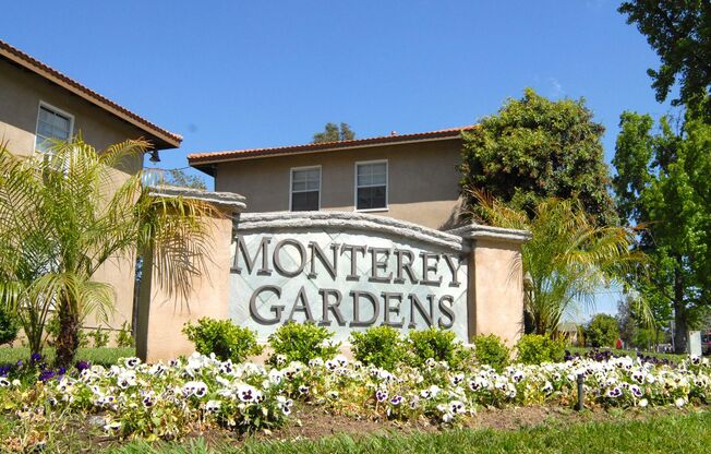 2 beds, 1 bath, $2,295, Unit 639 W Pomona Blvd, Unit C