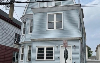 135 Leslie St