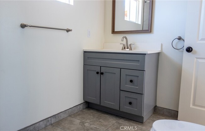 Studio, 1 bath, 400 sqft, $2,000