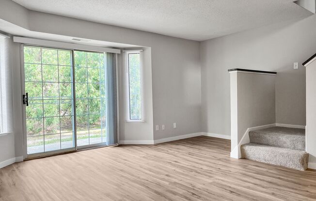 2 beds, 1.5 baths, 1,412 sqft, $2,225, Unit 02 2196 R