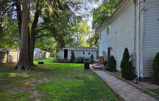 162 MAIN ST