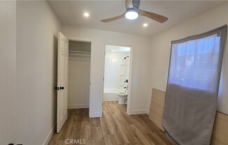 4413 4413 LA CLEDE AVE