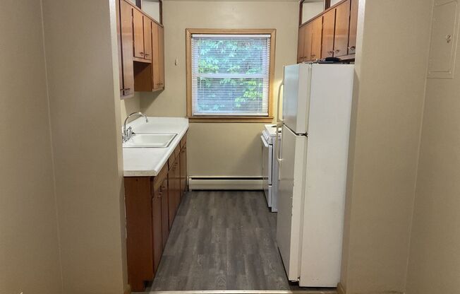 1 bed, 1 bath, 640 sqft, $945, Unit 207