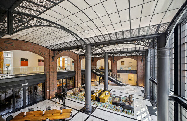 BEAUTIFUL LUXURY APARTMENTS IN CAPITOL HILL