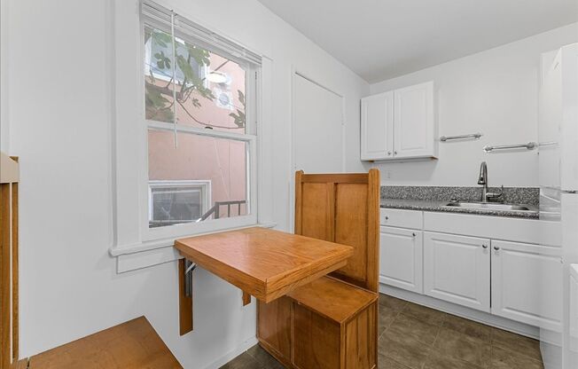 320 Columbia Ave