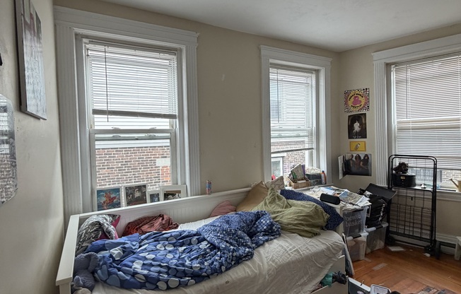 895 HUNTINGTON AVE