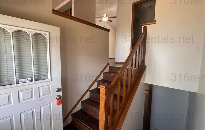 $895 - 2 bed 1.5 bath - Recently Remodeled Condo
