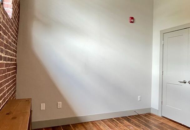 2 beds, 2 baths, 953 sqft, $1,848, Unit Bay 5 Unit 221