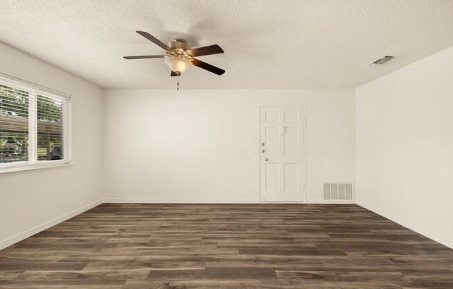 2 beds, 1 bath, 907 sqft, $1,545, Unit 068