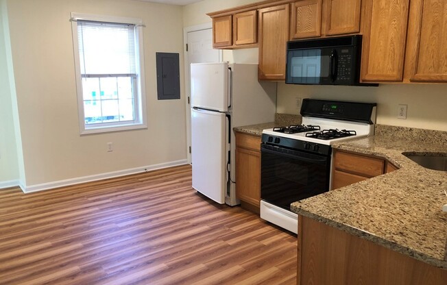 2 beds, 1 bath, 1,000 sqft, $2,644, Unit 6