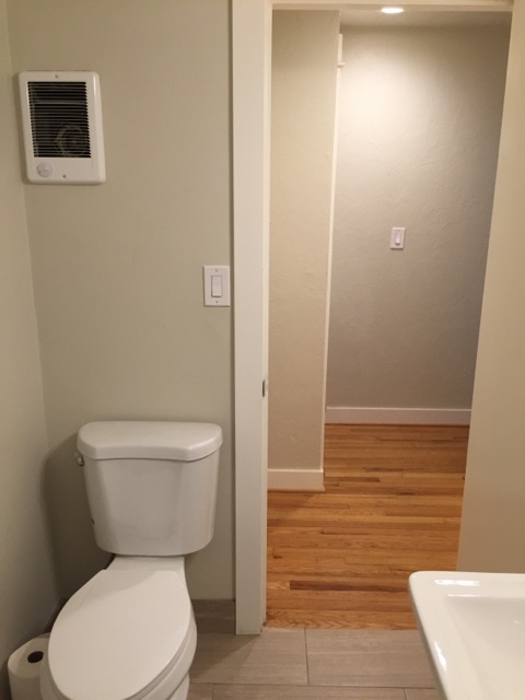 1 bed, 1 bath, 700 sqft, $1,595