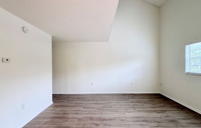 1 bed, 1.5 baths, 778 sqft, $1,445