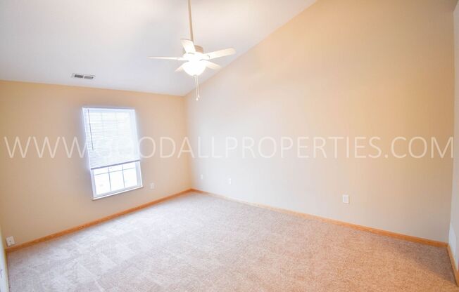 2 beds, 2.5 baths, $1,595