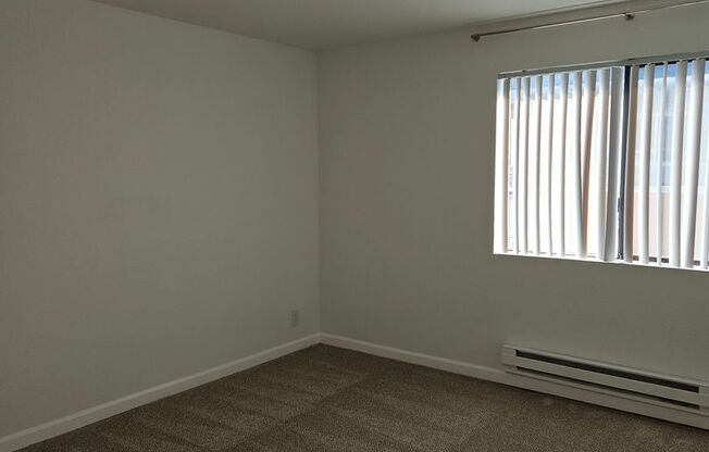 2 beds, 1 bath, 720 sqft, $1,895, Unit 325