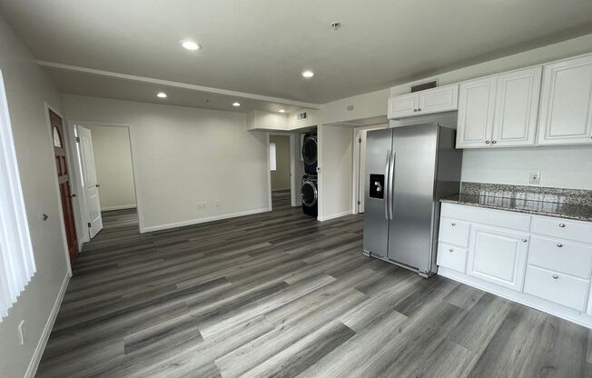 3 beds, 2 baths, 1,000 sqft, $3,795, Unit 1421B