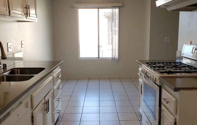 2 beds, 2 baths, $2,595