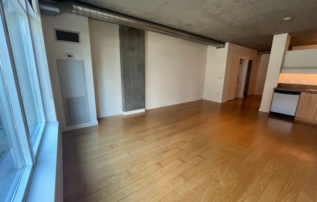 THE CIVIC IN GOOSE HOLLOW STUDIO BEDROOM CONDO!