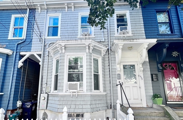 156 PLEASANT ST