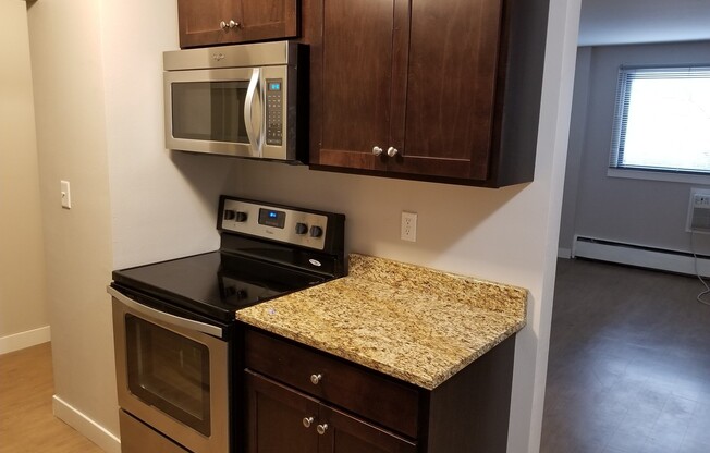 Modern Farwell Ave Apartments