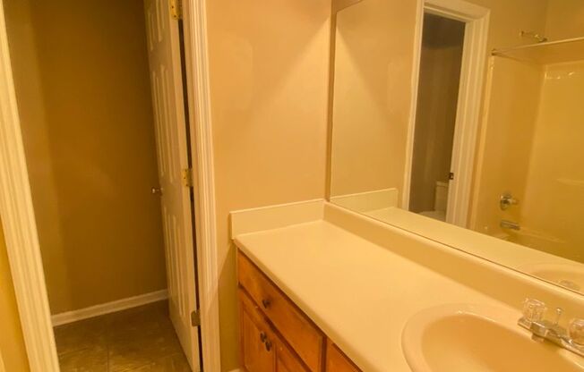 Duplex in Auburn!