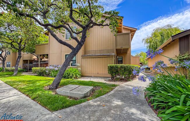 Pebble Creek | Lovely Condo | Prime Location