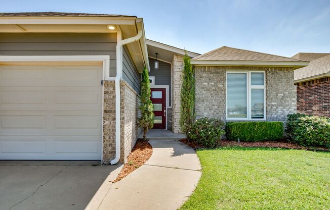 4 Bed 2 Bath 3 Car Garage Home ***South Fork Addition In Surrey Hills***